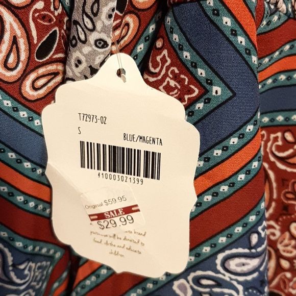 Altar'd State Womans Blouse with awesome bell sleeves - Picture 6 of 11